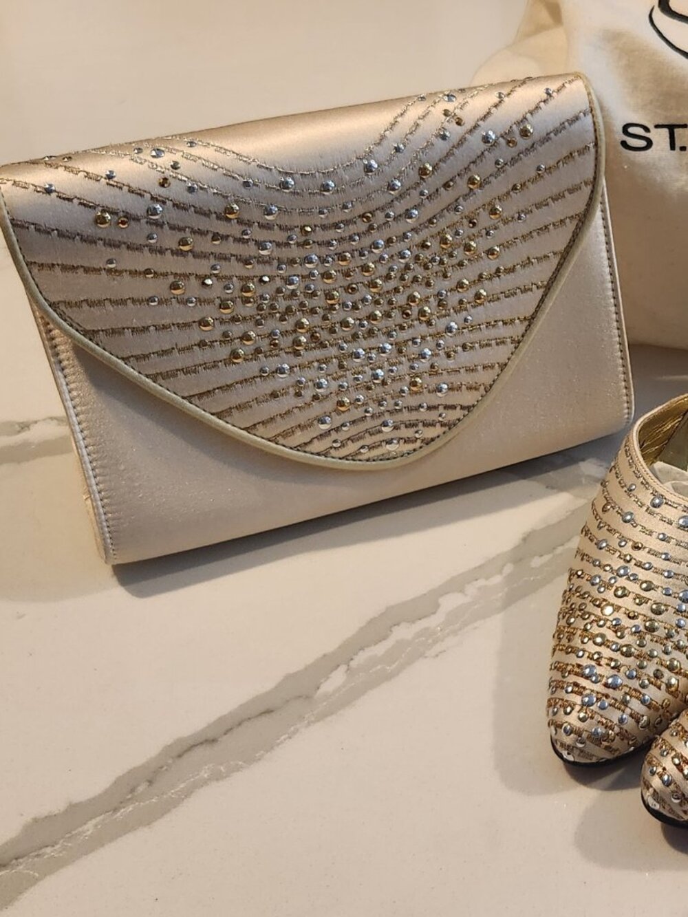 St. John Luxury Satin Rhinestone Evening Clutch Bag - Champagne Cream, shoes sep